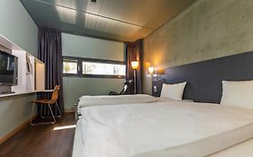 Comfort Hotel Runway